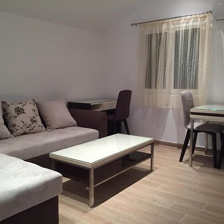 Apartments Tmv Dragovic Sveti Stefan Zimmer foto