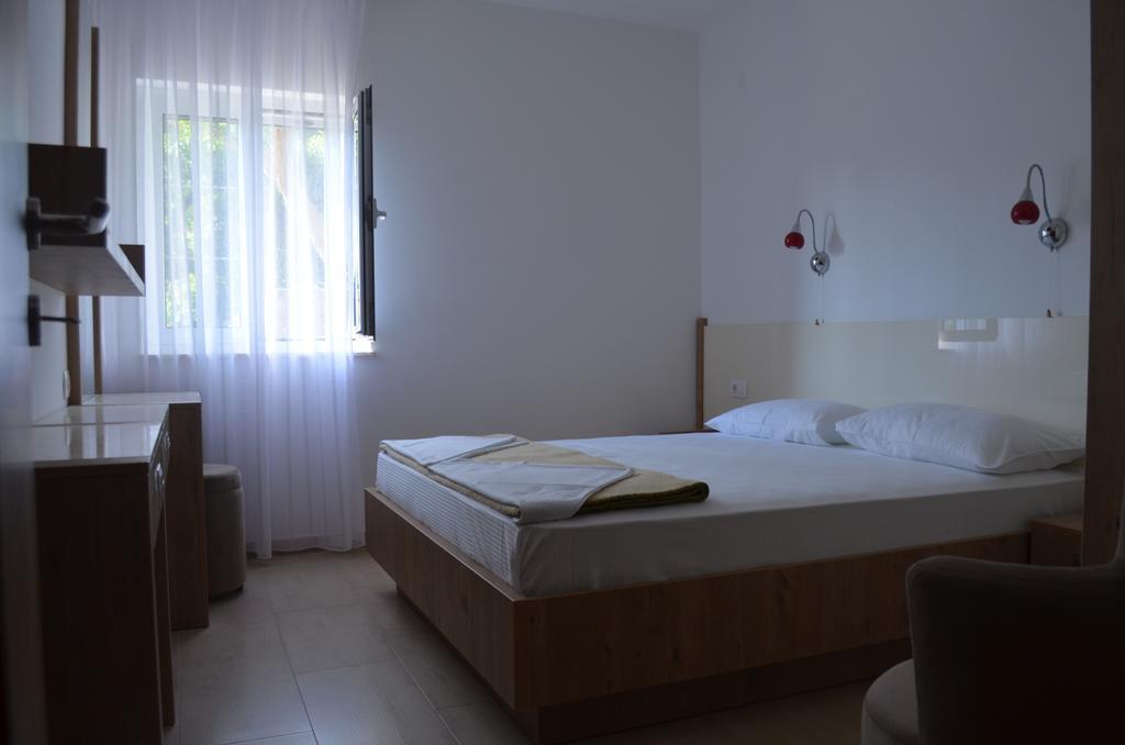 Apartments Tmv Dragovic Sveti Stefan Zimmer foto