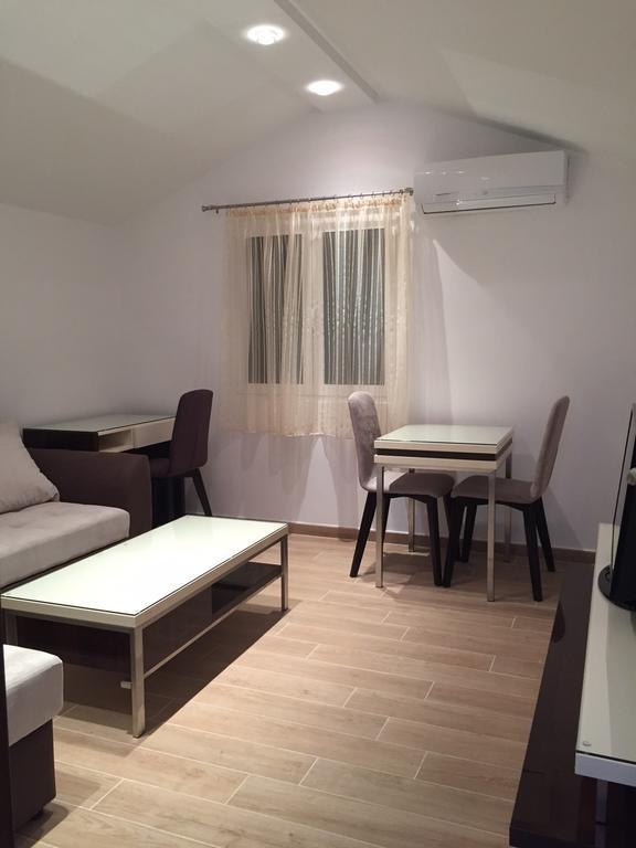 Apartments Tmv Dragovic Sveti Stefan Zimmer foto