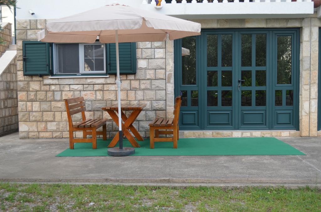 Apartments Tmv Dragovic Sveti Stefan Exterior foto