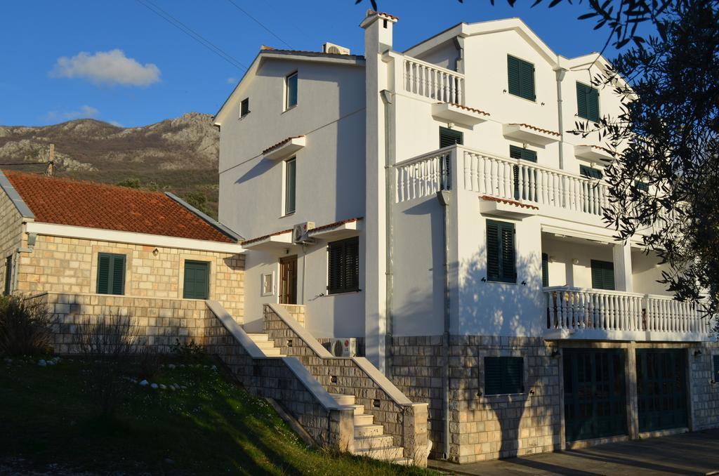 Apartments Tmv Dragovic Sveti Stefan Exterior foto